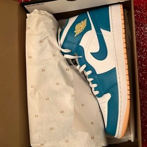 Air Jordan 1 Mid Turquoise Men Size 12